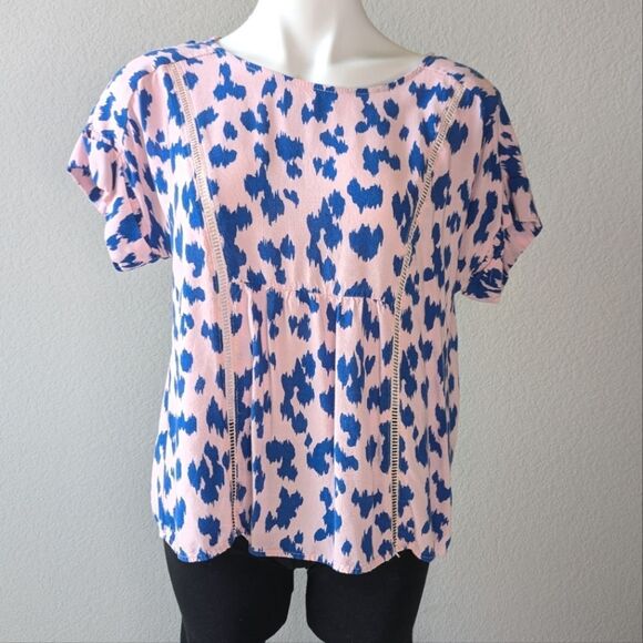 Gibson Blue and Pink Animals Print Top - Picture 2 of 6